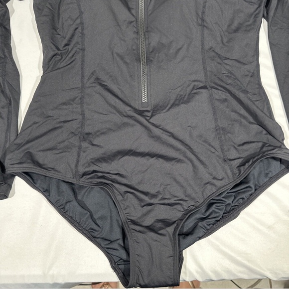 NEW $125 Sea Level [ 14 US ] Front Zip Long Sleeve‎ One Piece Swimsuit Black - Picture 5 of 12